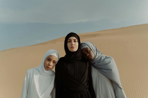 Abaya Trends for the Current Season